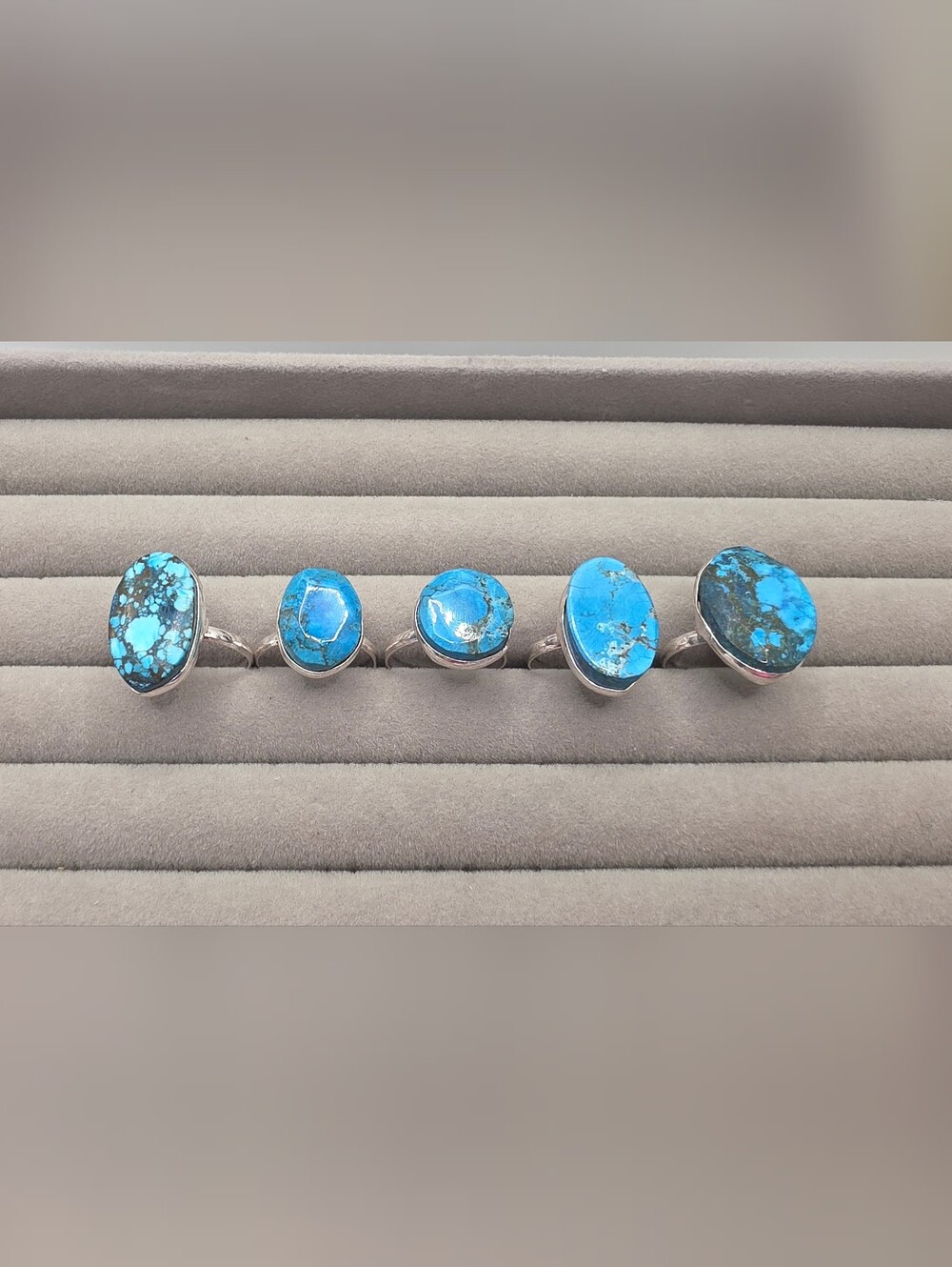 Set Of 5 Silver Plated Dyed Magnesite Oval and Round Ring - Bright Blue Stone